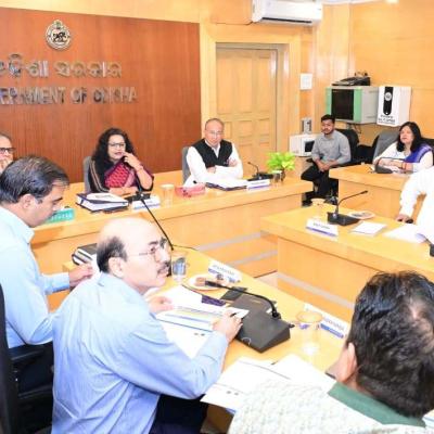 Chief Secretary Amu Garg Reviews Performance of DISCOMs, Power Distribution Gets a Major Boost