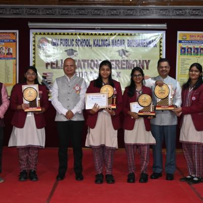 DAV, Kalinga Nagar Felicitates Meritorious Students